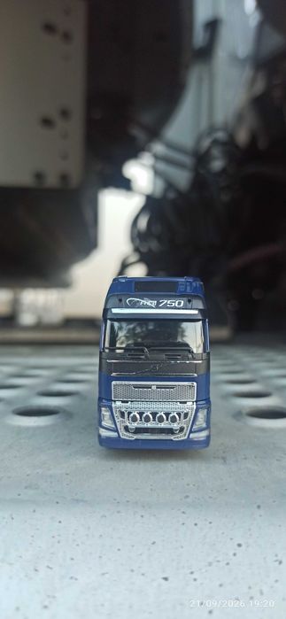 Камиончета 1/87. Volvo.