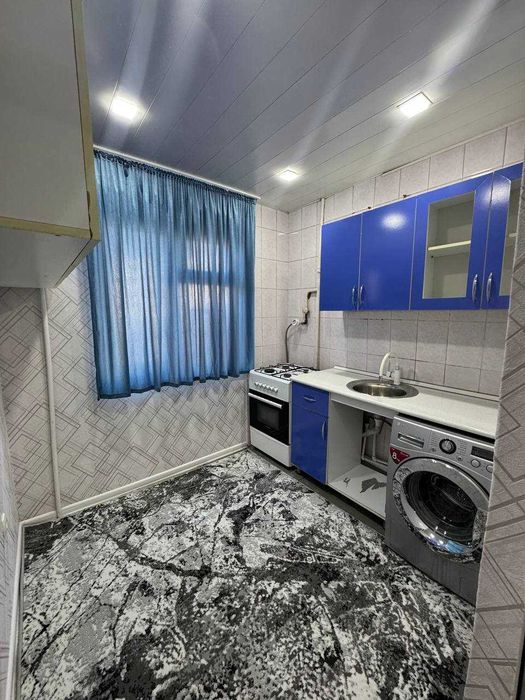 2 хоналик квартира 2-каватдан сотилади.Ор: Горгаз,Кафе Бахор