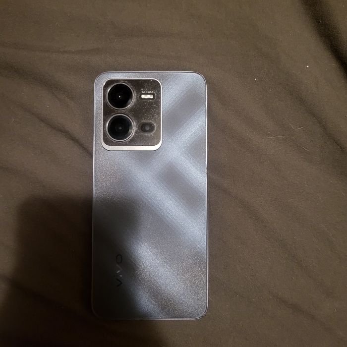 Смартфон vivo v25