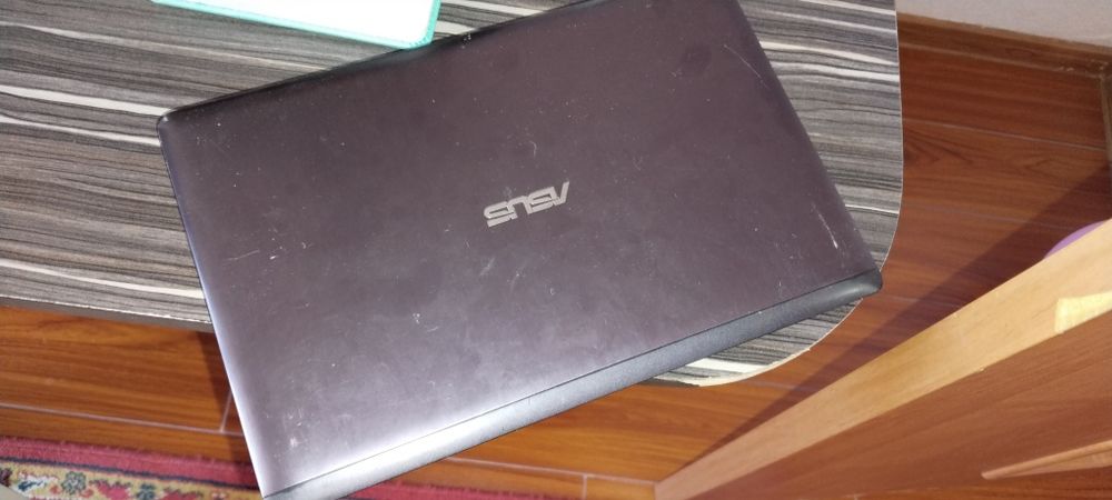 ASUS X200E / X202E