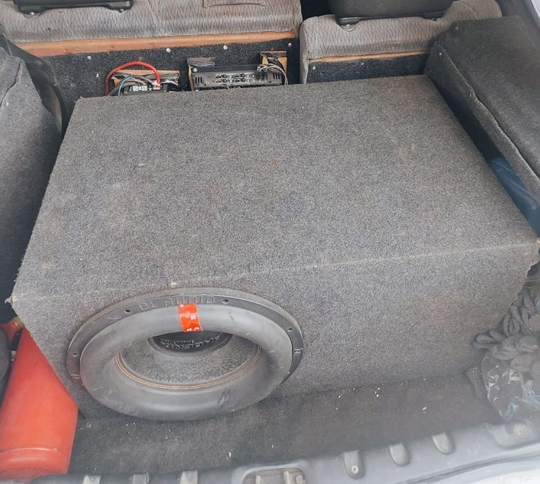 Продам сабвуфер 15