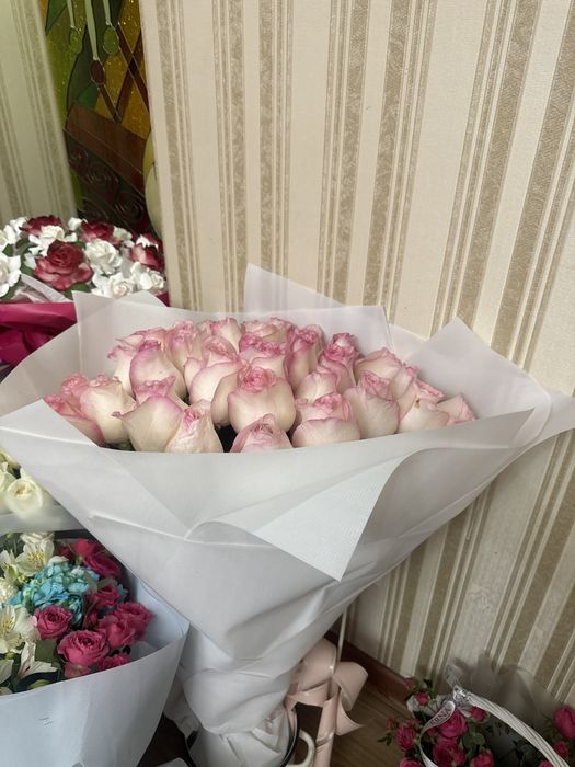 51 роза розовые