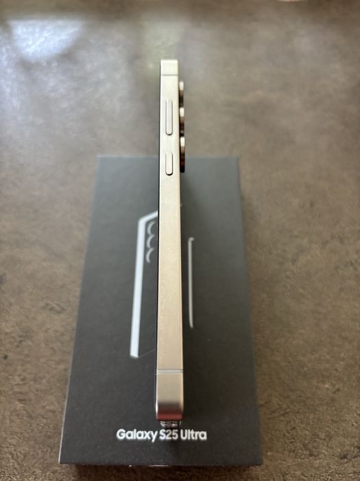 Samsung s25 Ultra 512gb Titanium black