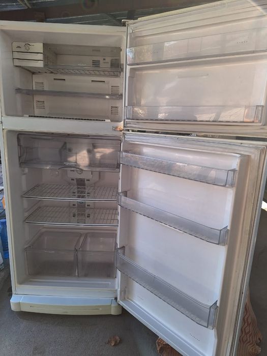 Продам холодильник lg