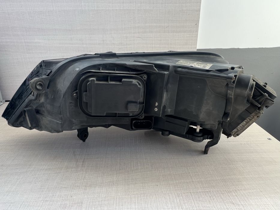 Фар VW Phaeton Bi-xenon Valeo  R