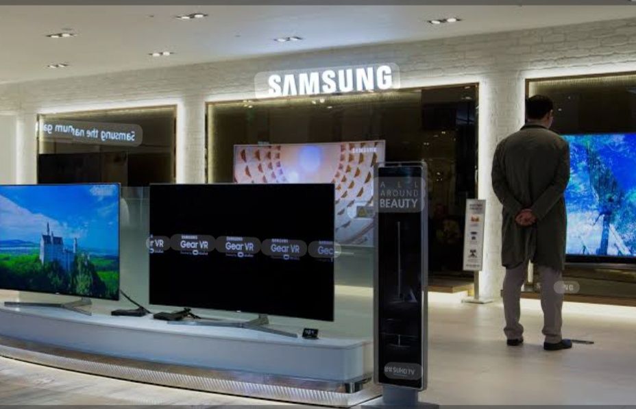 SAMSUNG TV 32 диоганал смарт модел со склада доставка есть