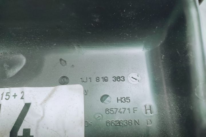 Conducta tub ventilatie 1j1819363 Volkswagen VW Golf 4  [din 1997 pana  2006] seria