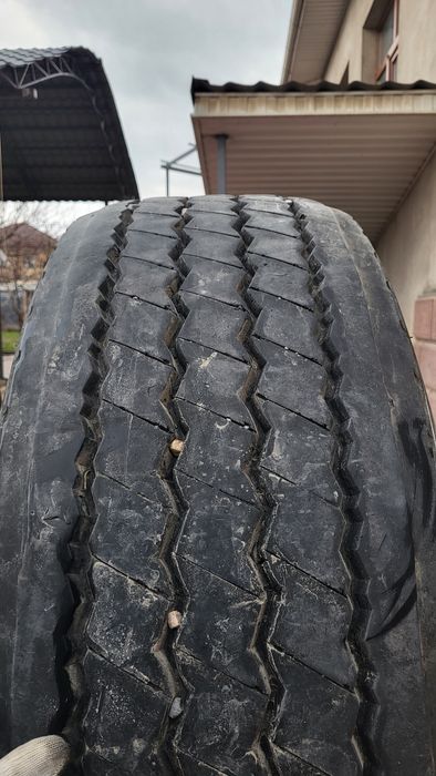 Продам грузовые шины Bridgestone и Continental 385/65R22.5