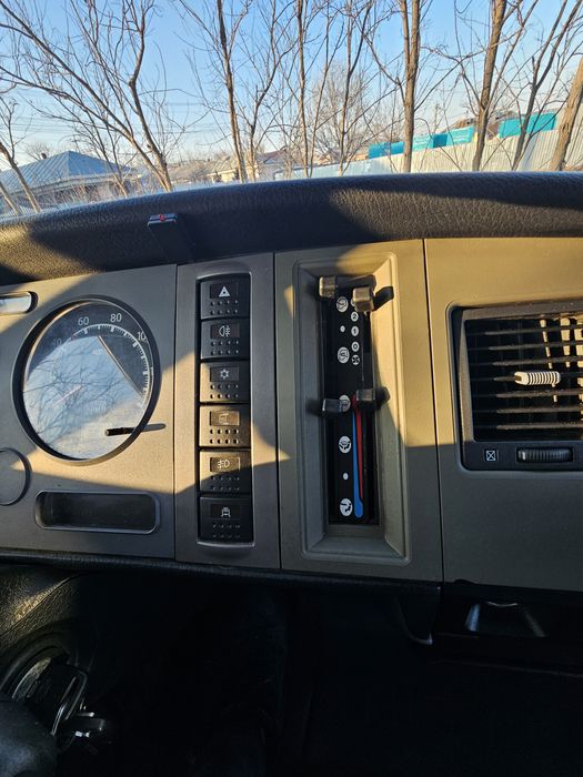 Nissan Atleon 35.13,an 2005!