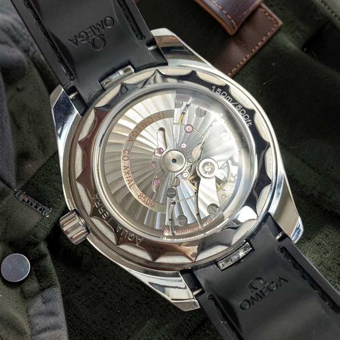 Мъжки OMEGA Seamaster Aqua Terra с автоматичен механизъм