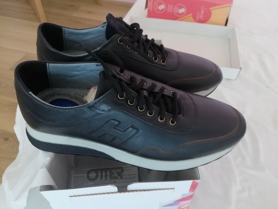 Pantofi din piele Otter 43