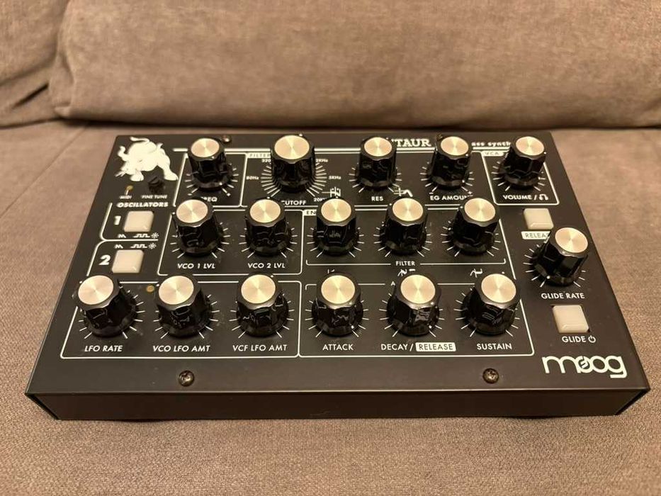 Sintetizator de bass Moog Minitaur