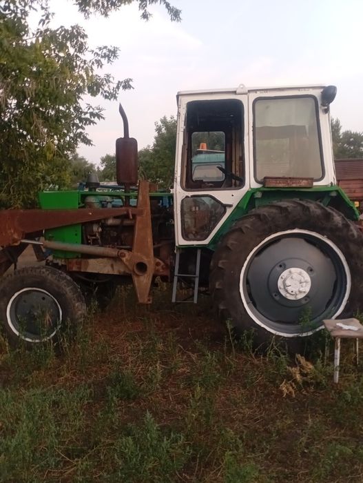 Продам трактор ЮМЗ с куном
