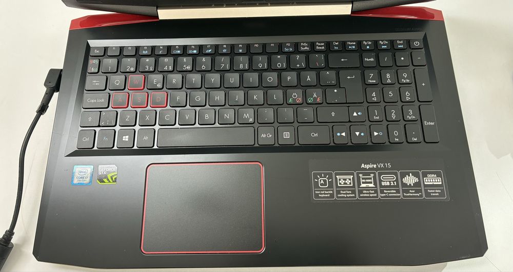 Acer Aspire VX15 | i7 7700HQ |16 GB RAM | 512GB SSD| 15.6"
