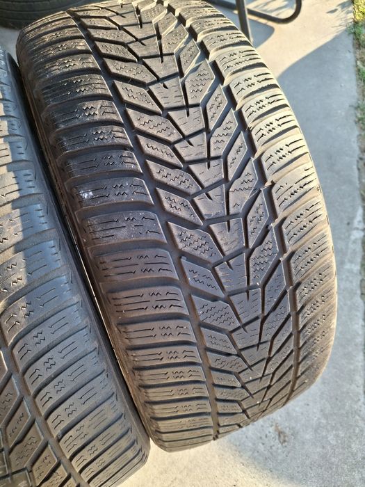 4 Anvelopele de iarnă 225 40 r18 Hankook
