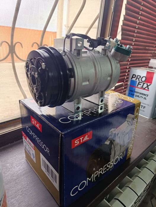Компрессор кондиционер Mitsubishi 4D56