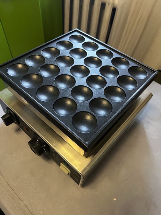 Вафельница орешница новая 25 ячеек