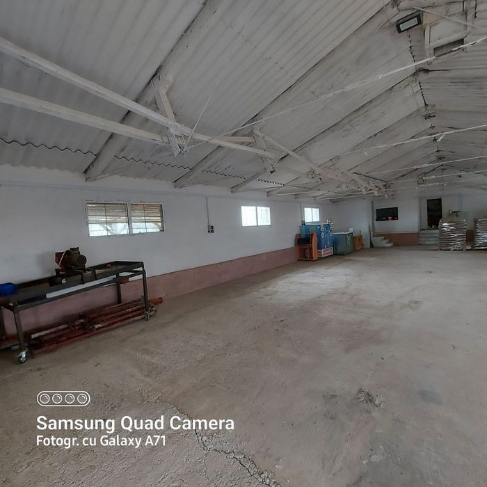 VAND sau inchiriez hala 300m2  și teren 1300 m2