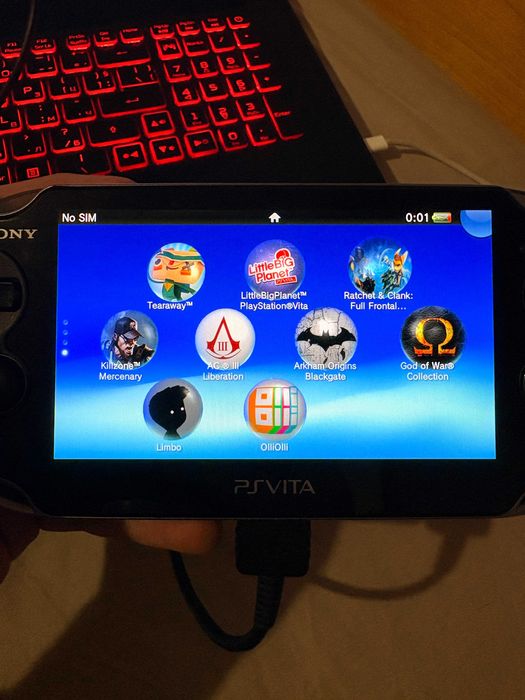 Конзола Sony PS vita модел PCH-1104