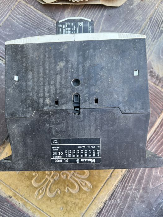 Продам корпусы счетчика и пускатели