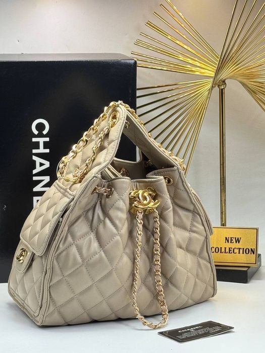 Geanta Chanel noua !!! Dimensiuni 27/22 !!!