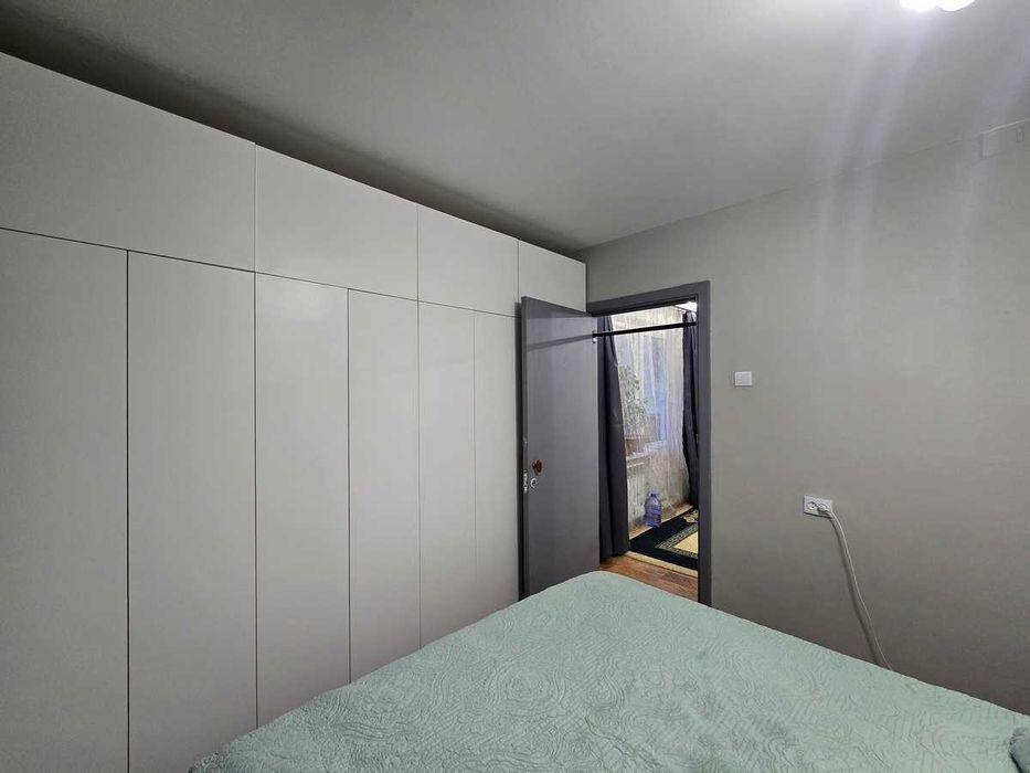 Продам 2 ком. квартиру Орбита 4 дом 33