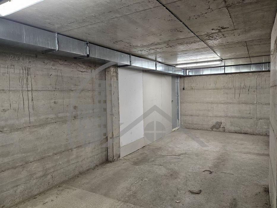 Продава се Гараж / Паркомясто в Варна, Кайсиева градина - 1250 кв.м за 16 €/кв.м - Снимка #7