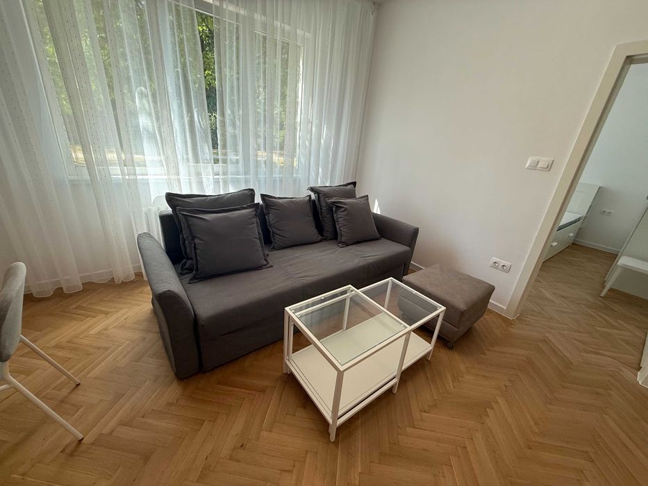 Дава се под наем Тристаен апартамент в София, 7-ми 11-ти километър - 85 кв.м за 950 € - Снимка #4