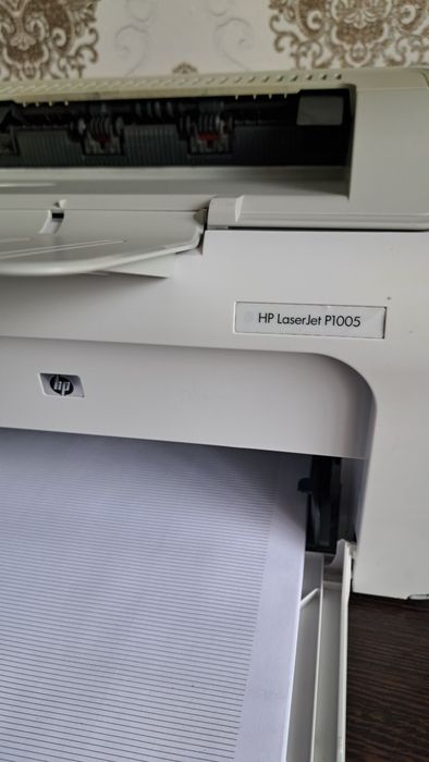 Продам принтер НР laser jet p1005

Продам