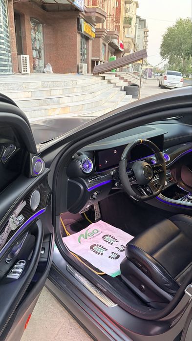 Mercedes benz AMG W213 E63s