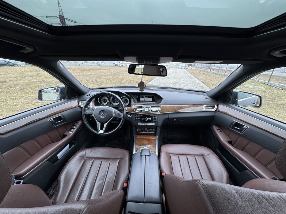 Mercedes Benz E300 Hybrid