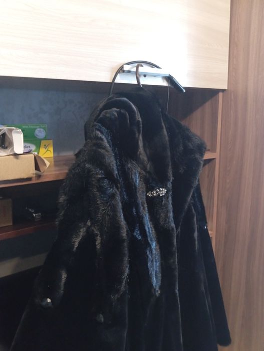 Отдам шубу район Шанхай