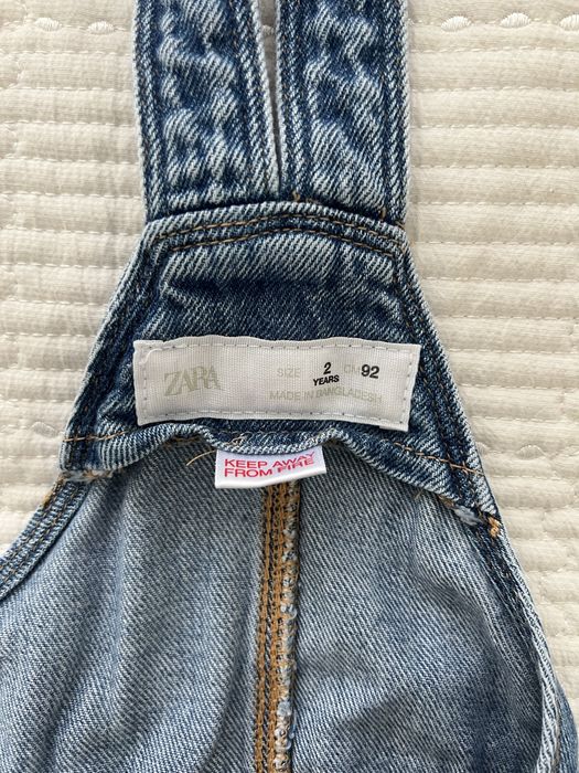 Комбинезон джинсовый для девочки