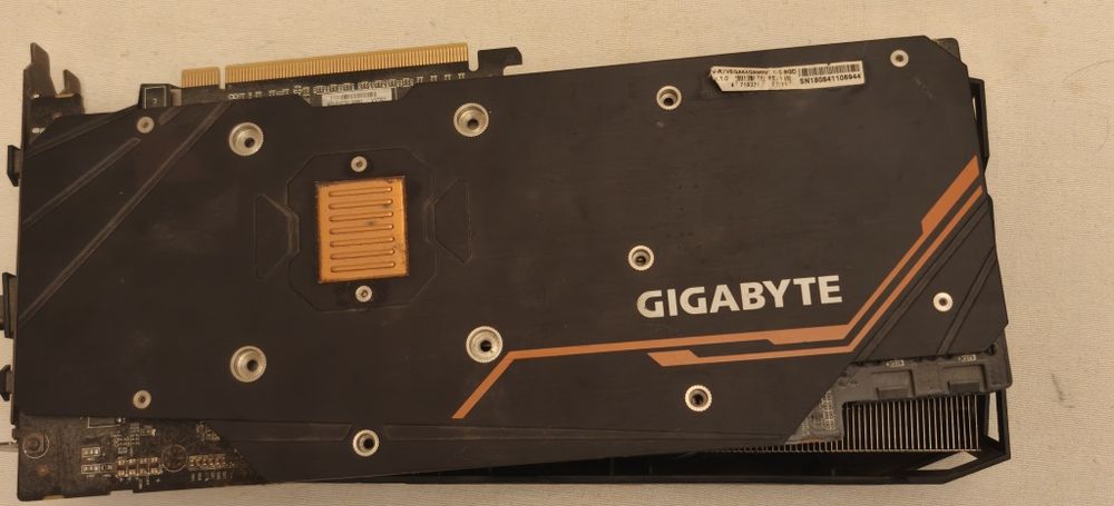 Placa video DEFECTA Gigabyte RX VEGA 64 GAMING 8GD