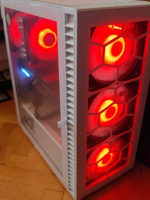 Геймърски компютър Ryzen 5700x, GeForce RTX 3070,32gb ddr4,1tb nvme