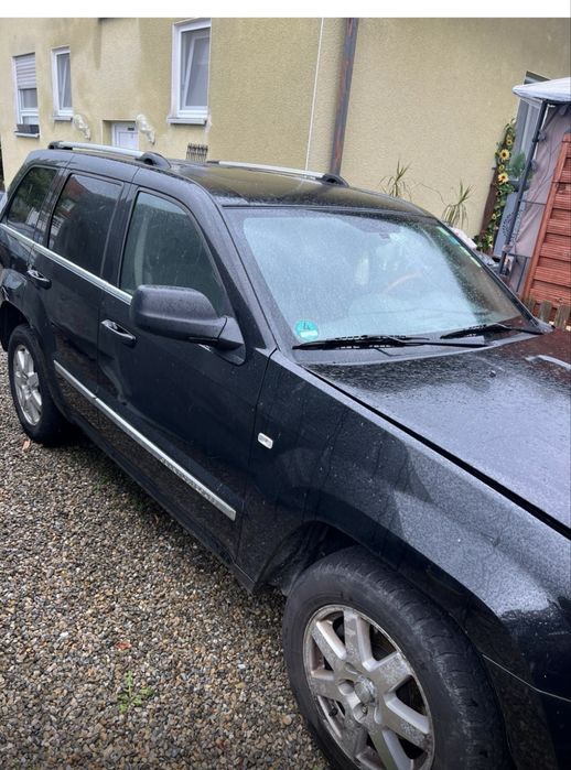 Se vinde jeep grand cherochee