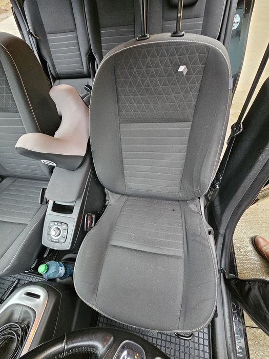 Tapiterie  renault grand scenic