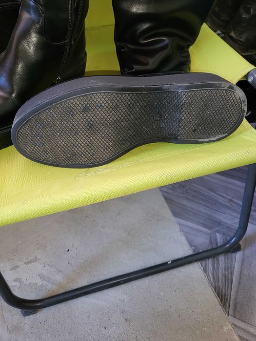 Дълги ботуши до коляното