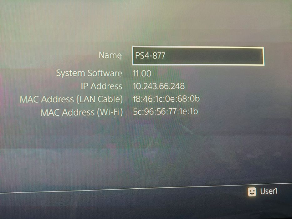PS4 slim modat impecabil, multe jocuri instalate și 2 controlere