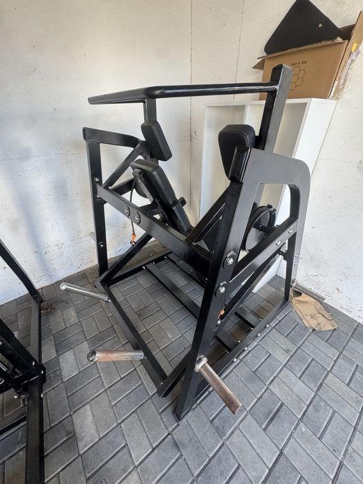 De vanzare presa picioare si pullover spate