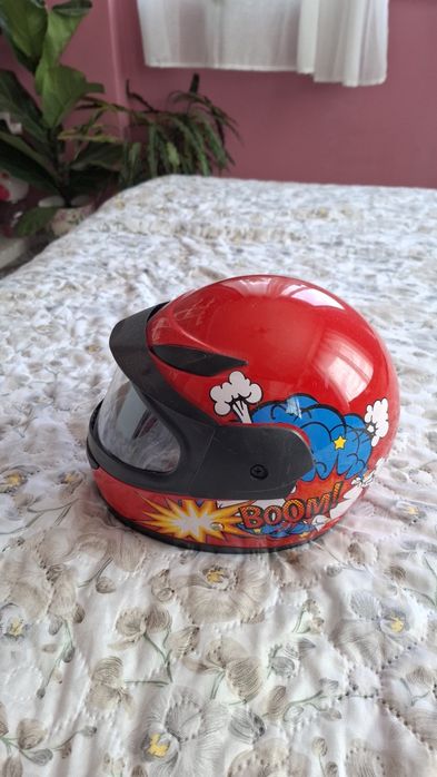 Детска     каска
