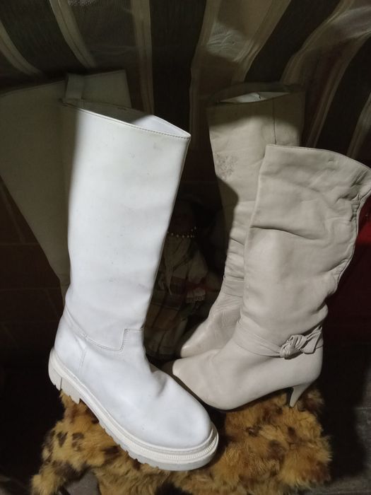 Белые сапоги , кожаные 40 размер бу