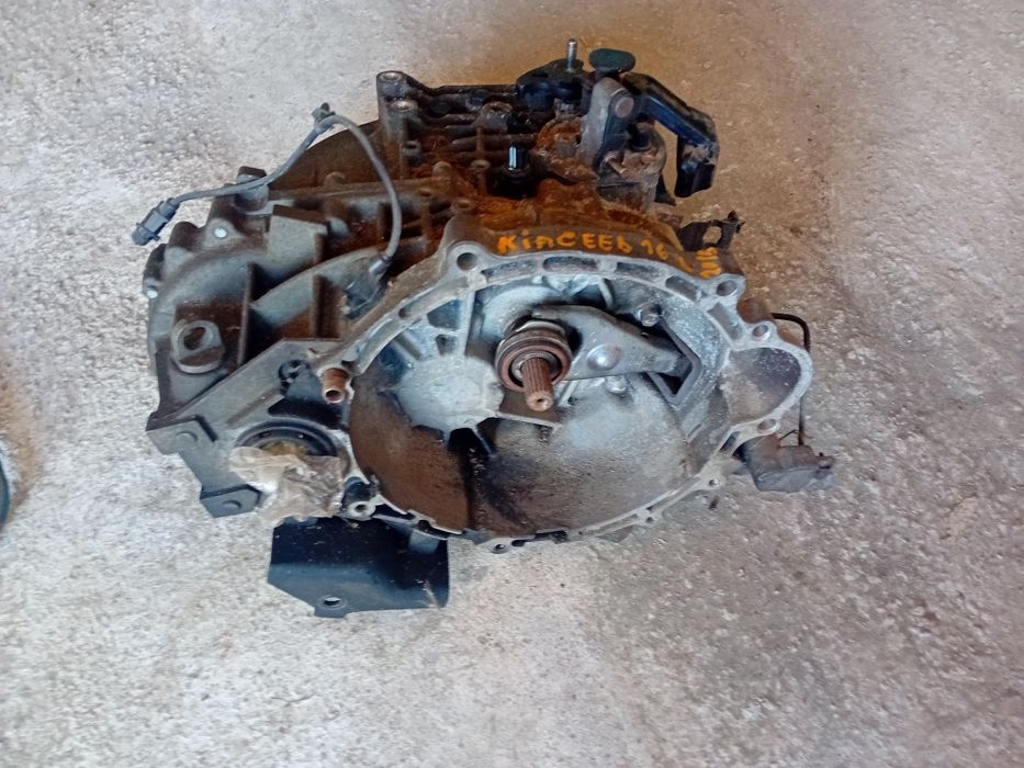Cutie de viteze Kia Cee'd 1.6 diesel an 2015 6 + 1 trepte manuală