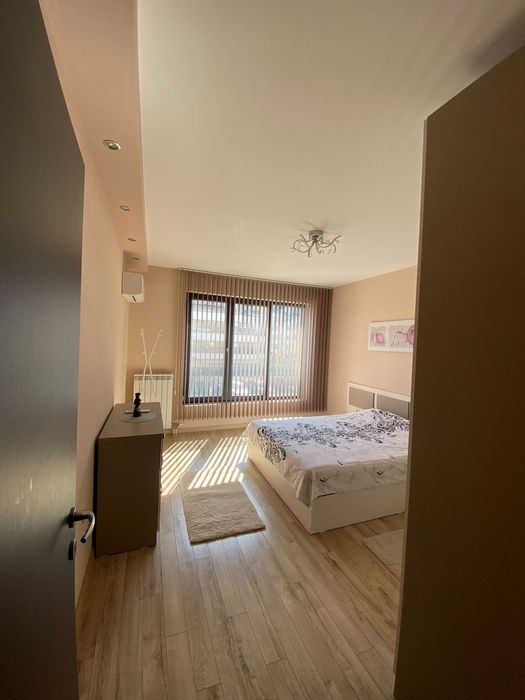 Под наем - просторен, обзаведен 2-стаен апартамент в Изгрев. Готов за нанасяне