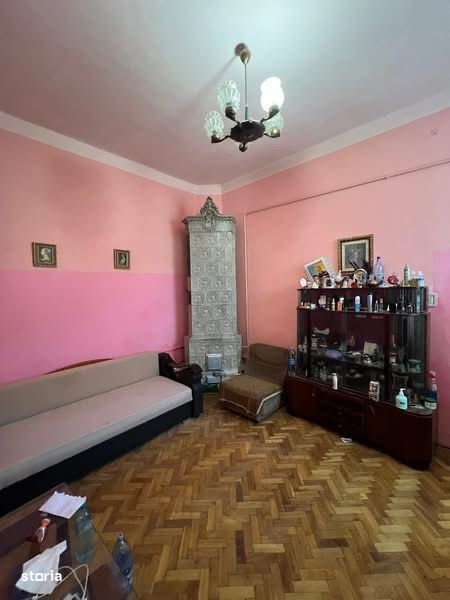 Casă 3 camere zona centrală , Liceu Frații Buzești