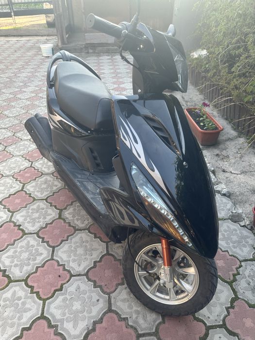 Скутер vento corsa