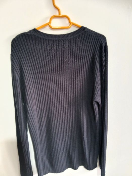 Pulovar bleumarin unisex mulat pe corp masura XL din bumbac 100 %