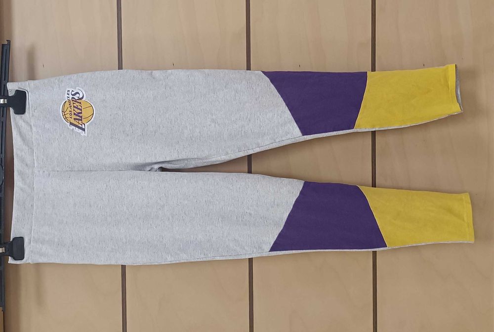 Lakers-12/13годишно-158см-Много Запазено