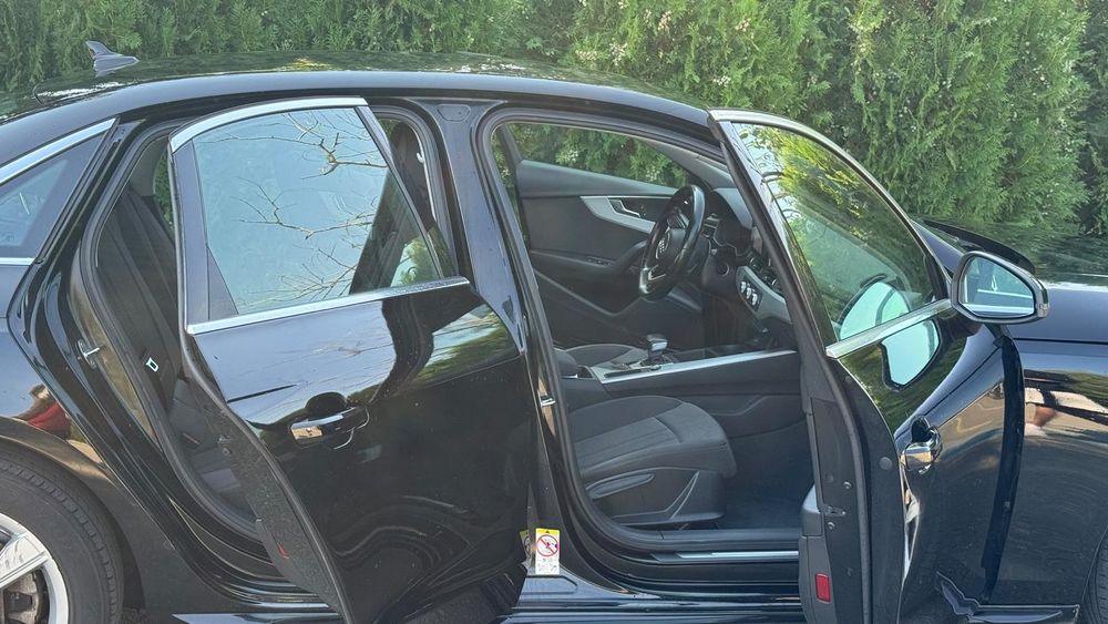 Audi A4 Limuzina