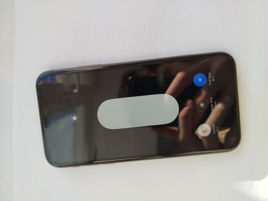 Продам Айфон 11/iphone 11